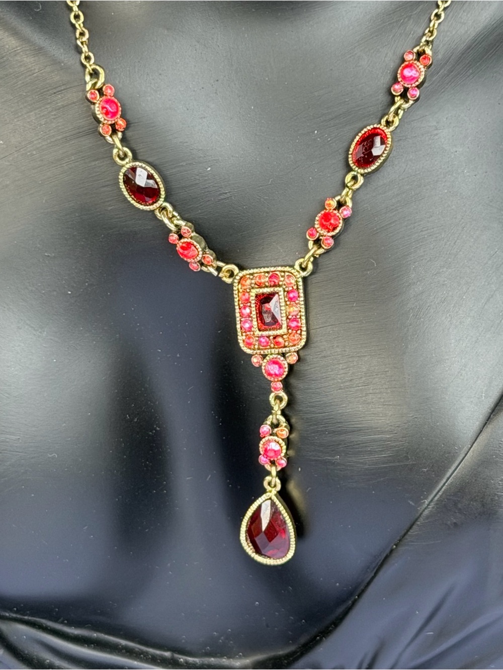 Vintage Avon SP Ruby Red Rhinestone Teardrop Y Necklace Gold Tone